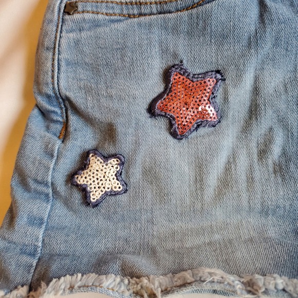 Denim Overalls Shorts Unicorn Star Sequin Embellished Blue Jeans Size 3-4 - Picture 3 of 5